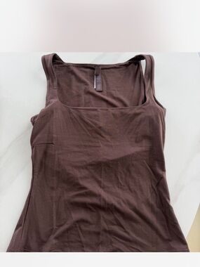SKIMS tank top - limited edition espresso color